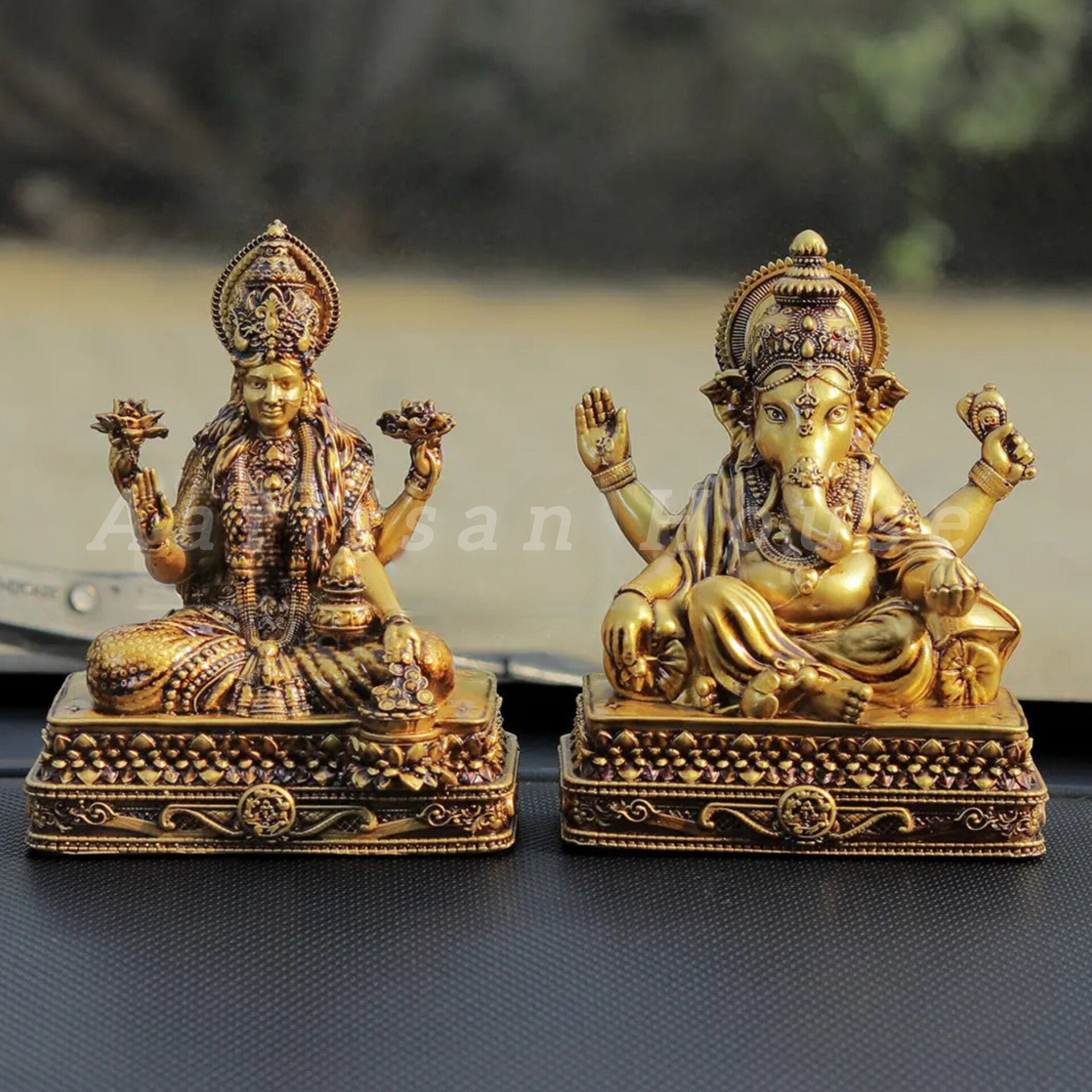 Laxmi Vinayak Car Dashboard