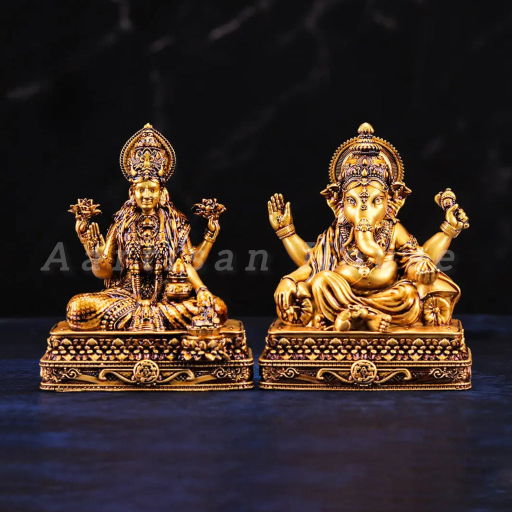 Laxmi Vinayak Car Dashboard